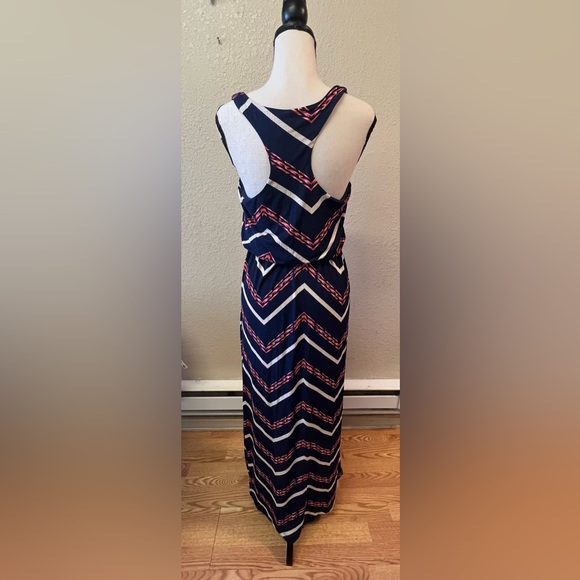 Trixxi maxi dress - Picture 3 of 5